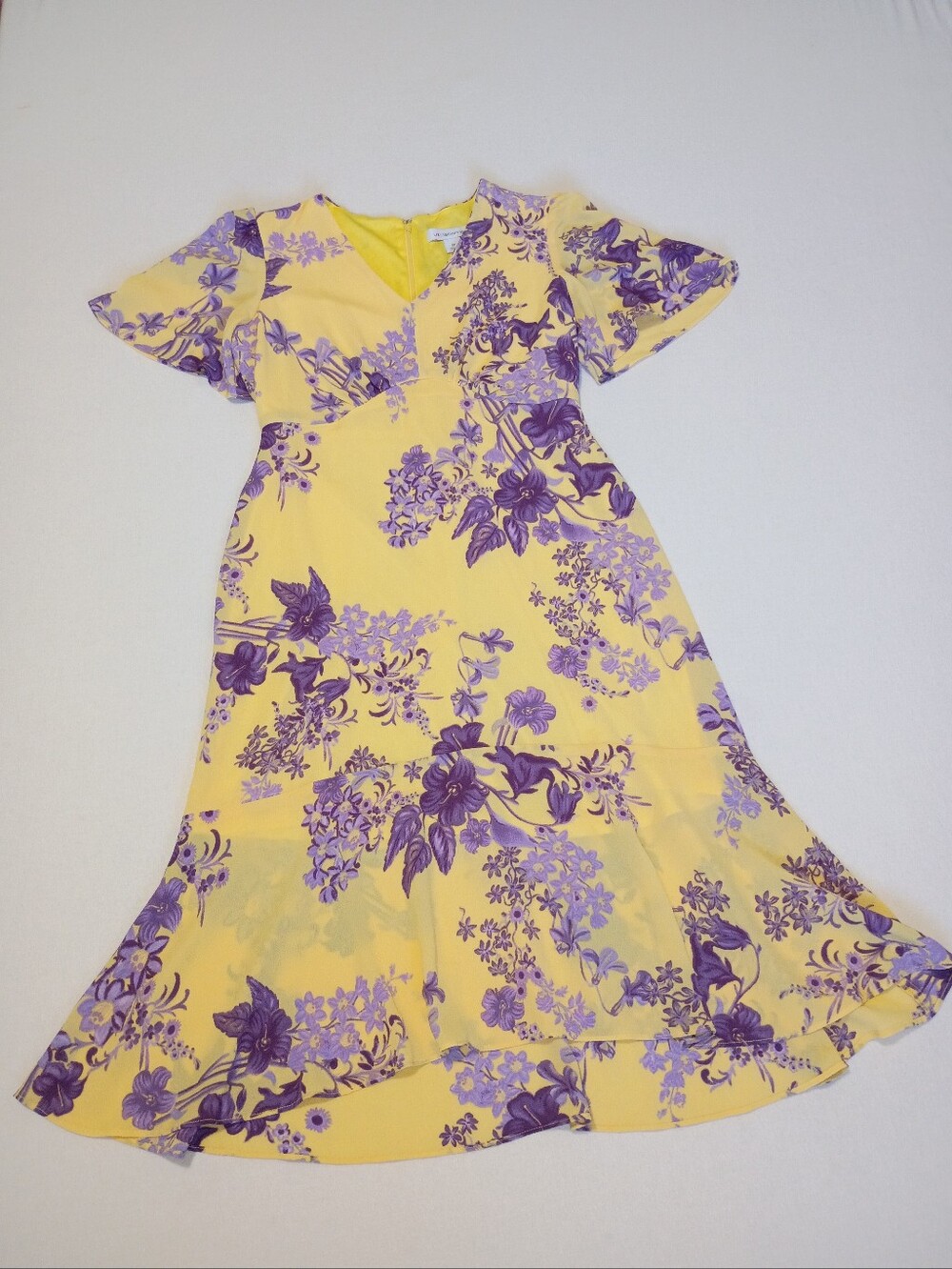 Liz Claiborne Petite Yellow Purple Floral Midi Dress V-Neck Flutter Sleeve 4P